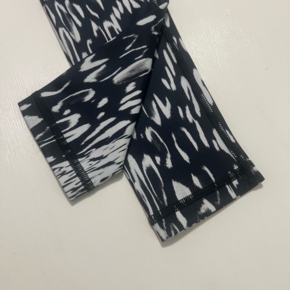 Women’s Victoria Sport Leggings - Picture 4 of 4